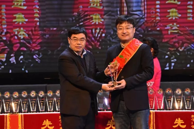 中国·银河集团(galaxy)艾普喷涂机器人