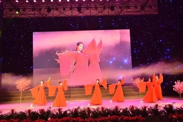 中国·银河集团(galaxy)艾普喷涂机器人