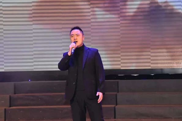 中国·银河集团(galaxy)艾普喷涂机器人