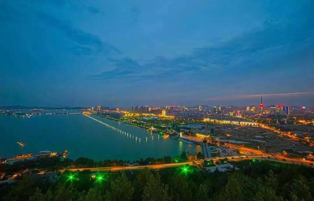 中国·银河集团(galaxy)艾普喷涂机器人